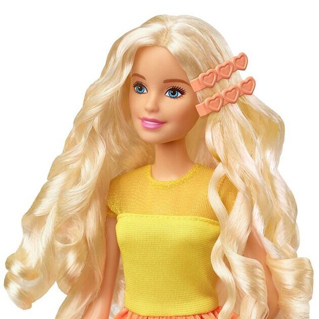 Кукла Barbie Невероятные кудряшки GBK24