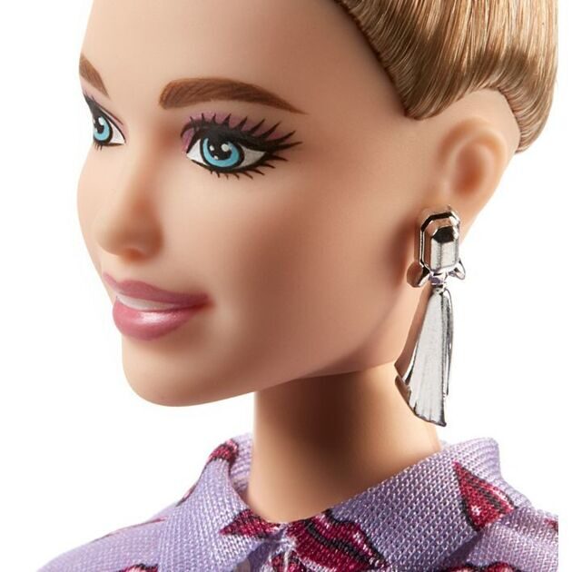 Кукла Barbie Fashionistas FJF40